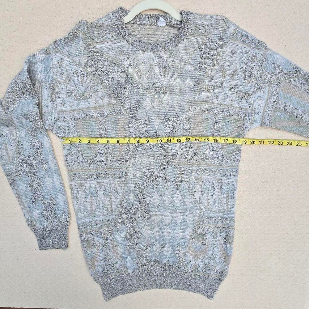 Vintage textured knit sweater with